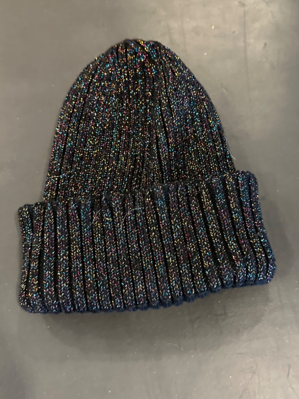 Nike Black Sparkle Beanie - Picture 3 of 4